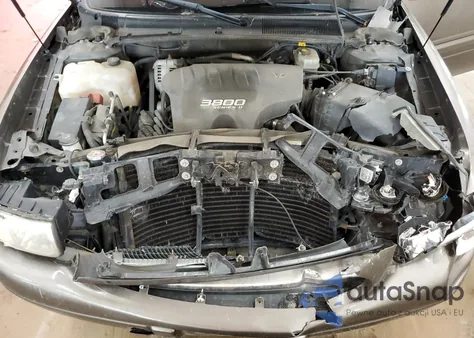 2002 Buick Lesabre Limited z USA, uszkodzony, nr VIN 1G4HR54K42U267988